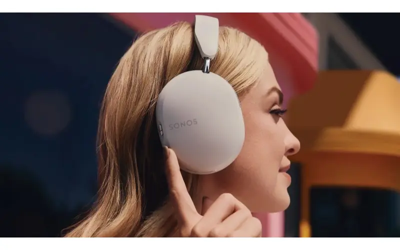 Sonos Struggles with Ace Headphones, Considers High-End Model