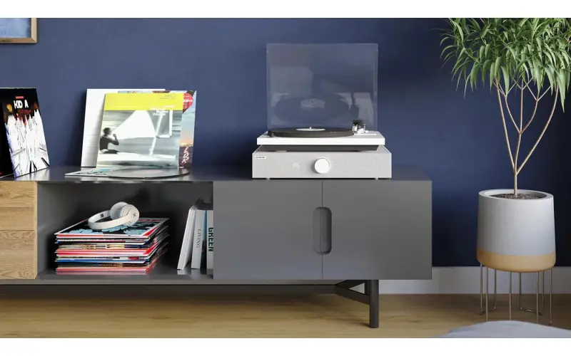 Andover SpinBase 2: Compact Convenience for Vinyl Enthusiasts with Limited Space