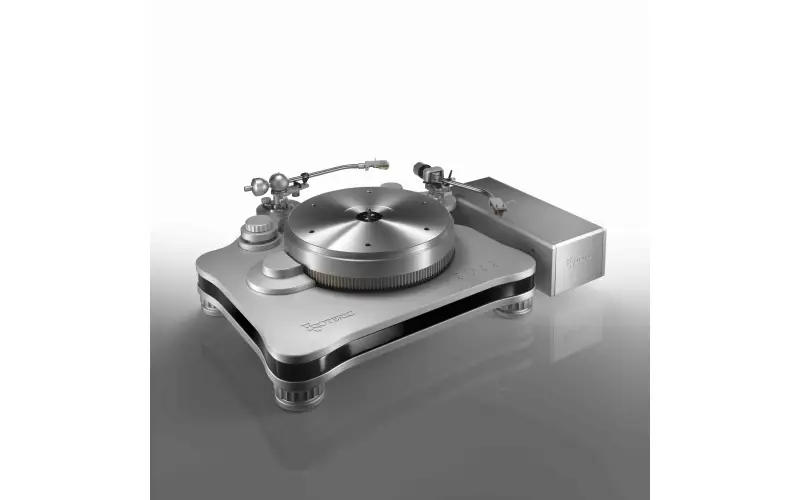 Esoteric T-01 Turntable Debuts With Contactless MagneDrive System