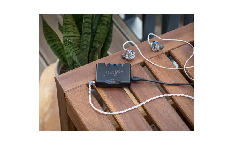 5 Reasons Why You Should Get a DAC for Your Headphones